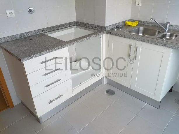 Apartamento T3 + Lugar de Garagem + Arrumo · V. N. de Gaia