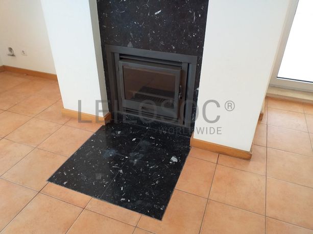 Apartamento T3 + Lugar de Garagem + Arrumo · V. N. de Gaia