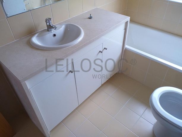 Apartamento T3 + Lugar de Garagem + Arrumo · V. N. de Gaia