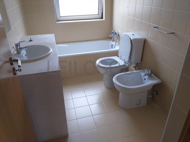 Apartamento T3 + Lugar de Garagem + Arrumo · V. N. de Gaia