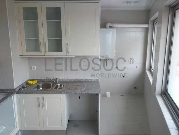 Apartamento T3 + Lugar de Garagem + Arrumo · V. N. de Gaia