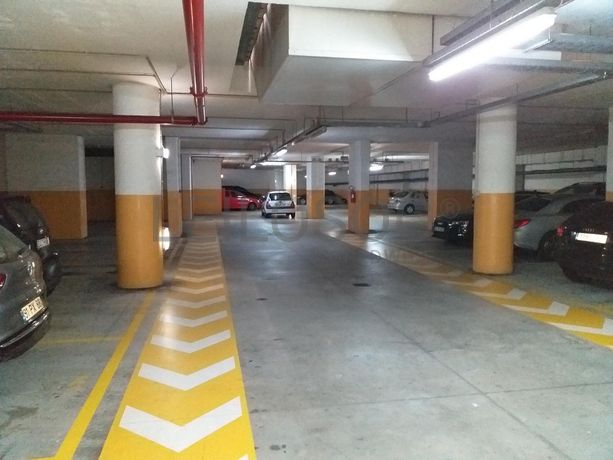 Apartamento T3 + Lugar de Garagem + Arrumo · V. N. de Gaia