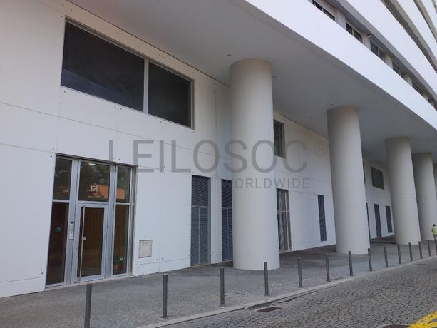 Apartamento T3 + Lugar de Garagem + Arrumo · V. N. de Gaia