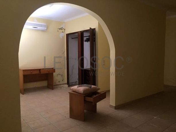 Apartamento T2 + 2 Arrecadações