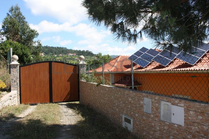 Moradia V4+1 · Baião