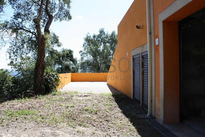 Moradia V4+1 · Baião