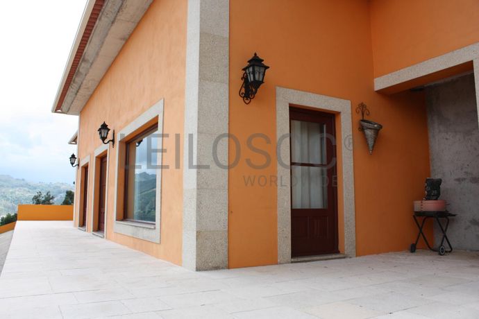 Moradia V4+1 · Baião