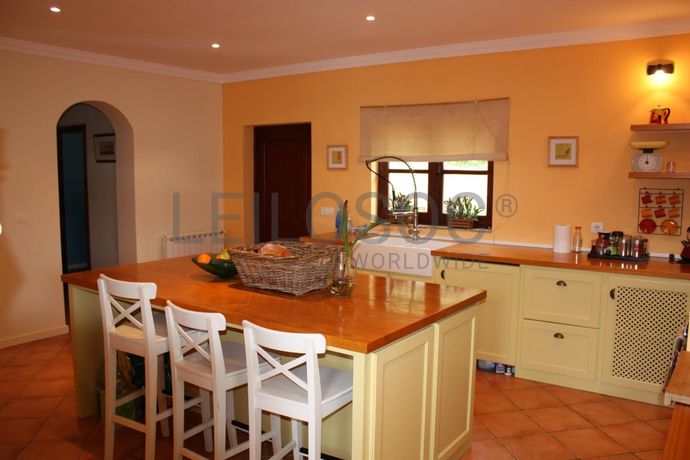 Moradia V4+1 · Baião