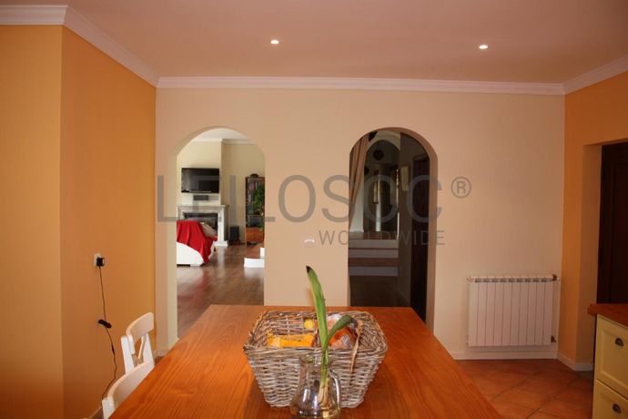 Moradia V4+1 · Baião