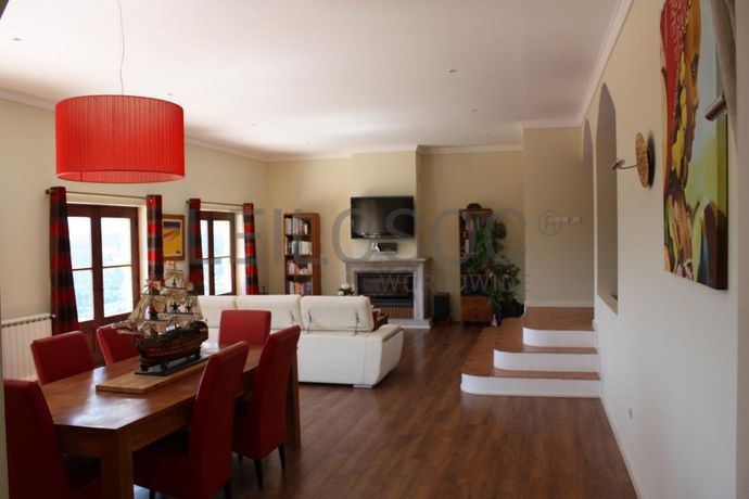 Moradia V4+1 · Baião