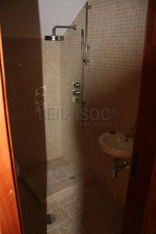 Moradia V4+1 · Baião