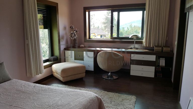 Moradia V4 c/piscina · Mondim de Basto