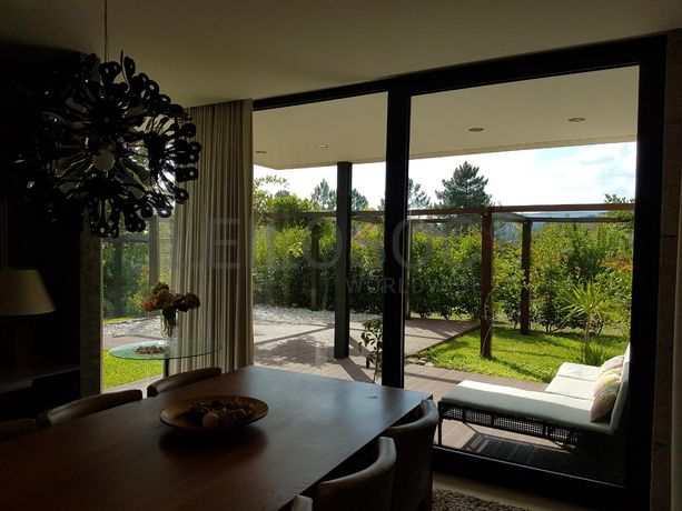 Moradia V4 c/piscina · Mondim de Basto