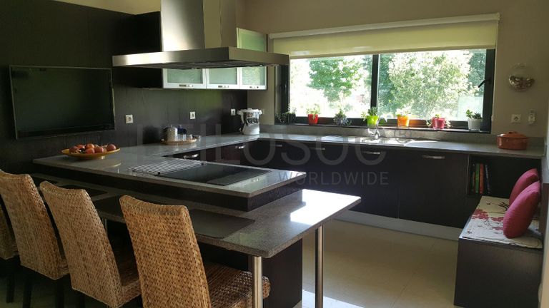 Moradia V4 c/piscina · Mondim de Basto