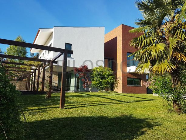 Moradia V4 c/piscina · Mondim de Basto