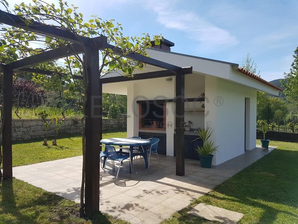 Moradia V4 c/piscina · Mondim de Basto