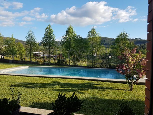 Moradia V4 c/piscina · Mondim de Basto