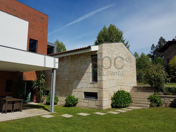 Moradia V4 c/piscina · Mondim de Basto