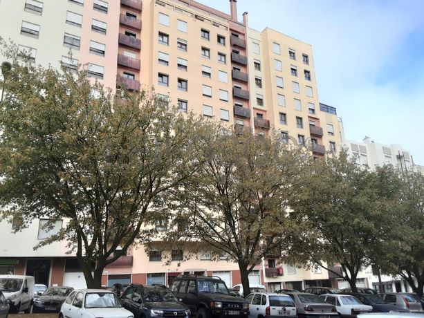 Apartamento T3 · Alfragide, Amadora