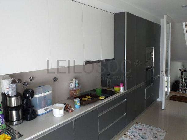 1/2 de Moradia V3 · Póvoa de Varzim