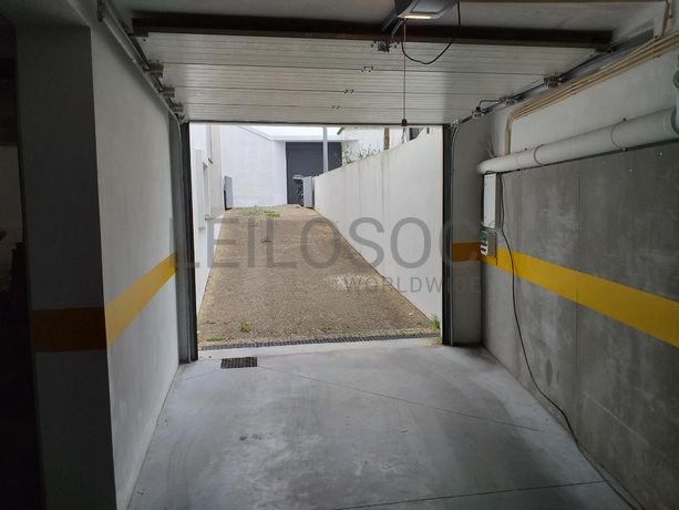 1/2 de Moradia V3 · Póvoa de Varzim