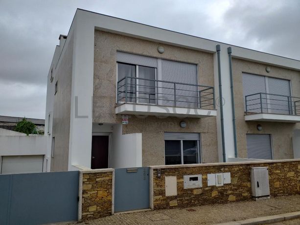 1/2 de Moradia V3 · Póvoa de Varzim