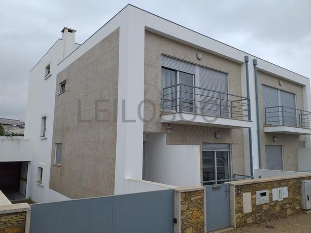 1/2 de Moradia V3 · Póvoa de Varzim