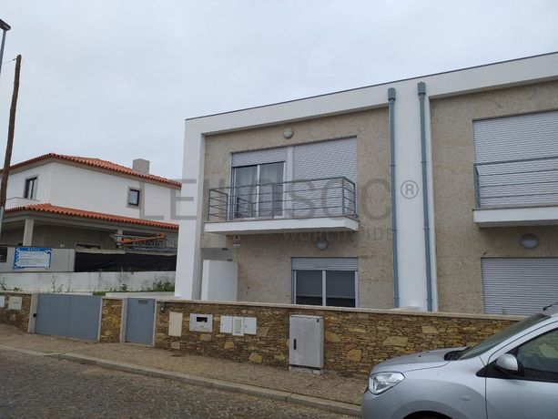 1/2 de Moradia V3 · Póvoa de Varzim