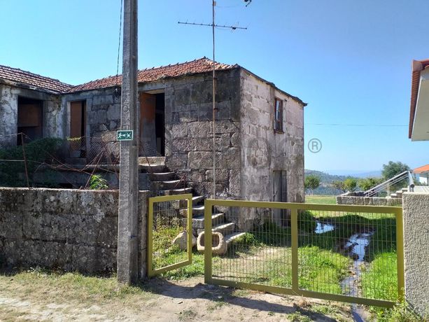 Raiz de Prédios Rústicos e Moradia · Cinfães