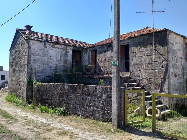 Raiz de Prédios Rústicos e Moradia · Cinfães