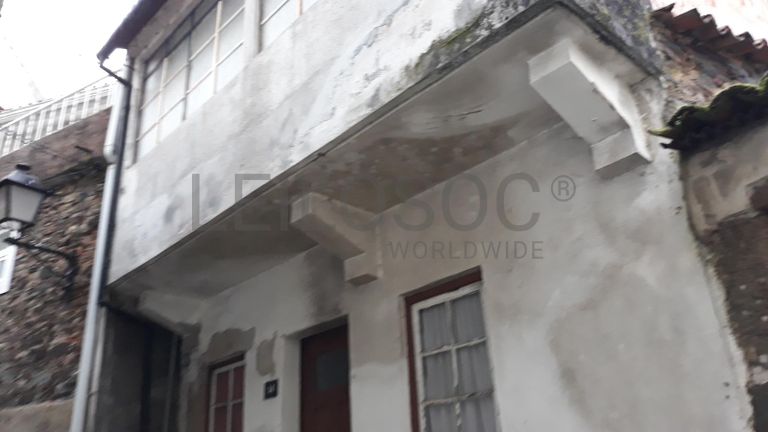 Moradia + Terrenos · Arganil