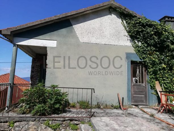 Moradia V2 + Terreno · Valença