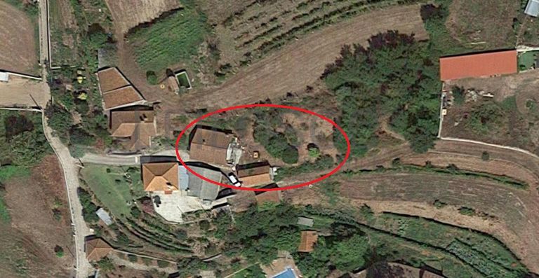 Moradia V2 + Terreno · Valença