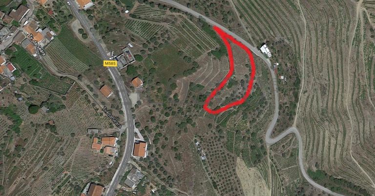 Nua propriedade de Terreno · Alijó