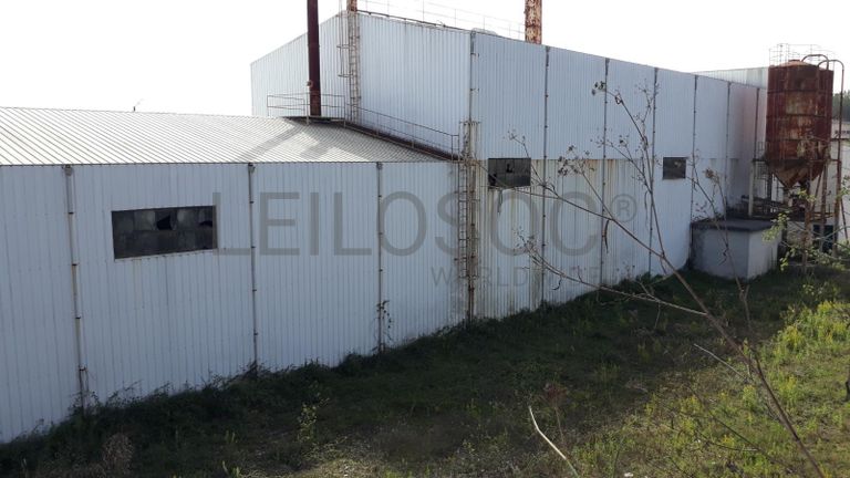 Armazém + Edifício de Escritórios · Soure