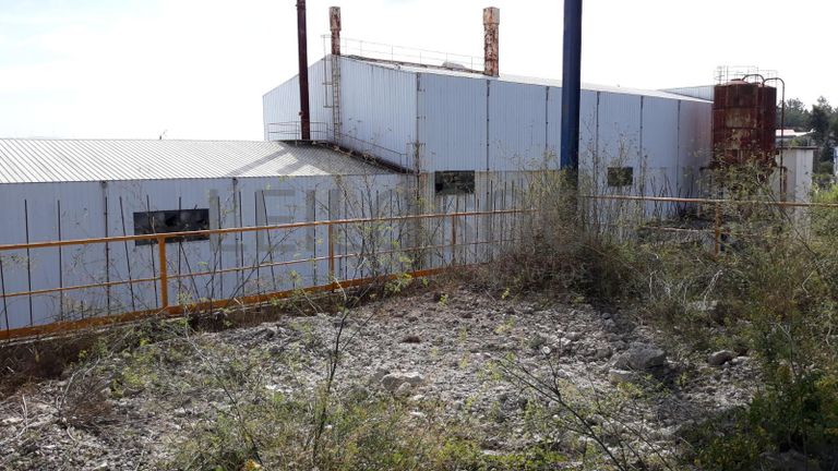 Armazém + Edifício de Escritórios · Soure