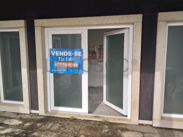 Moradia com Terreno (Benfeitoria) · Sernancelhe, Viseu