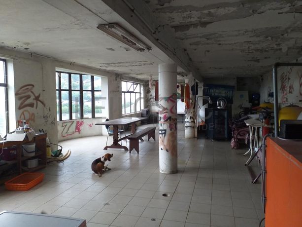 Moradia + Edifício · Vila Nova de Gaia