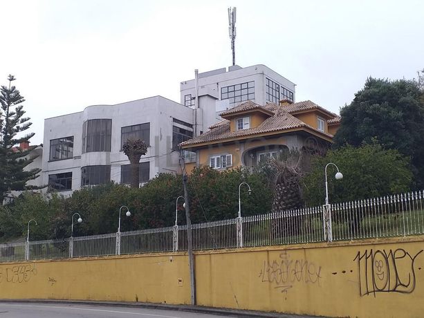 Moradia + Edifício · Vila Nova de Gaia