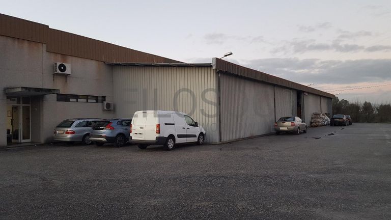 Armazém + Equipamentos