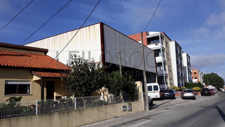 Armazém · Marinha Grande