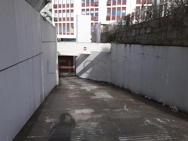 2 Lugares de Garagem · Porto