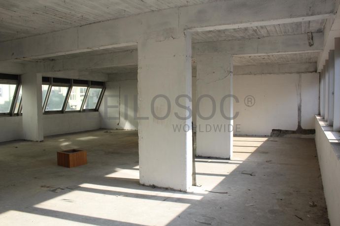 Escritórios + 4 Lugares de Garagem · Lisboa