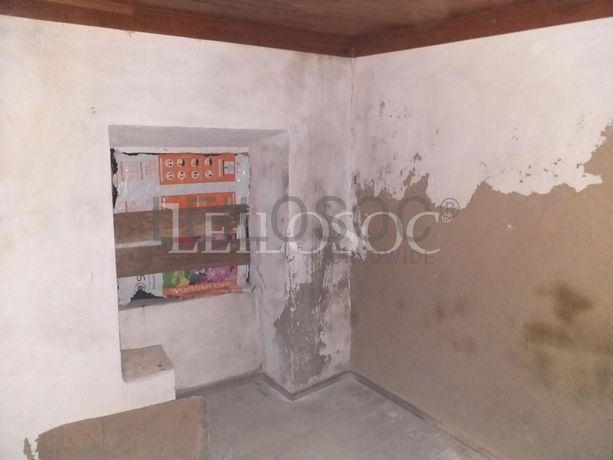 Moradia V2 (Restauro) · Miranda do Corvo, Coimbra