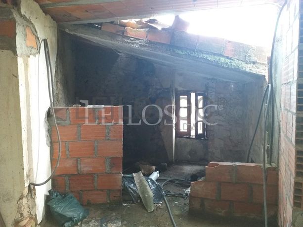 Moradia V2 (Restauro) · Miranda do Corvo, Coimbra