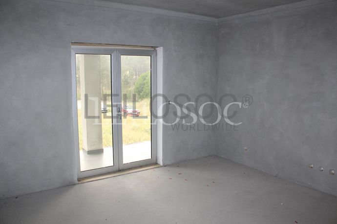 Lote para Construção c/benfeitoria · Alcobaça