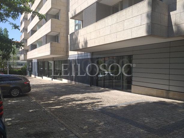 Apartamento T1 + Lugar de Garagem + Arrumos · Porto