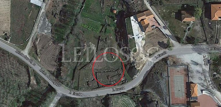 1/2 de Terreno + 1/2 de Terreno · Sernancelhe, Viseu