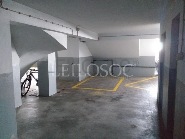 1/9 de Garagem e Arrumos · Póvoa de Varzim