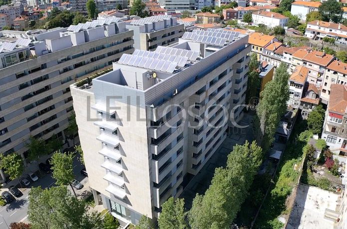 Apartamento T0 + Arrumos · Porto